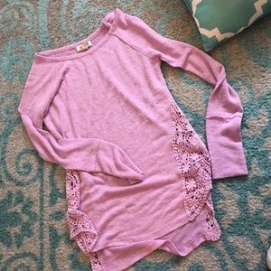 XS/S Arizona spring lavender sweater w lace detail